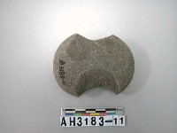藏品(中砝碼型石網墜)的圖片
